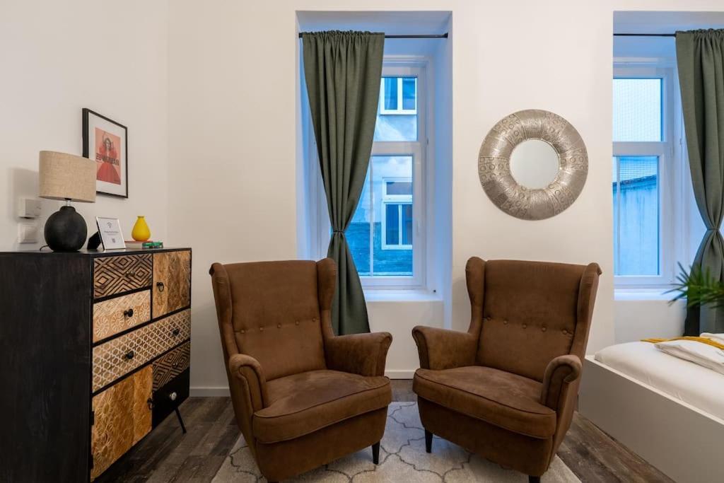 Practical 1Br Flat By Center By Hm Apartment เวียนนา ภายนอก รูปภาพ